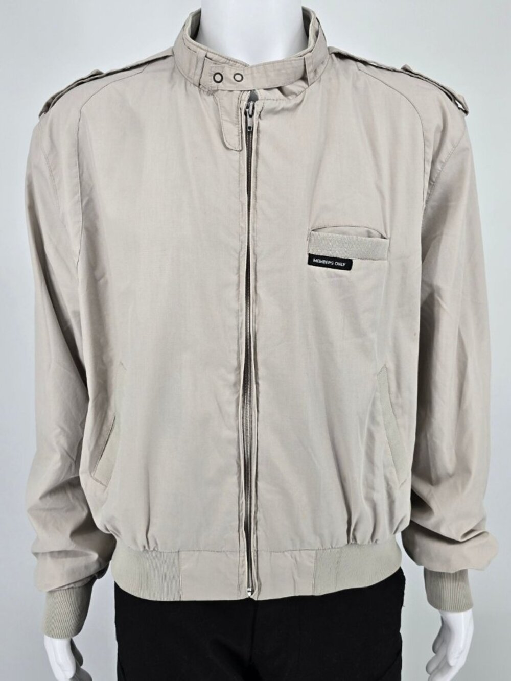 Vintage 1980s Members Only Talon Zipper Beige Polycotton Racer Jacket (L)
